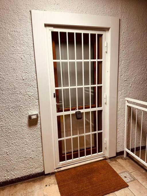 Ferienwohnung Malu Peschiera Borromeo Exterior foto